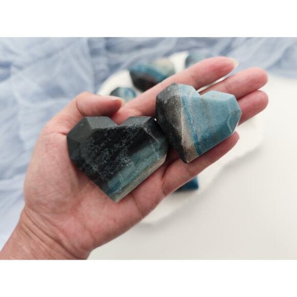 Trolleite Faceted Heart Crystal Carving Healing Crystal - Picture 8 of 9